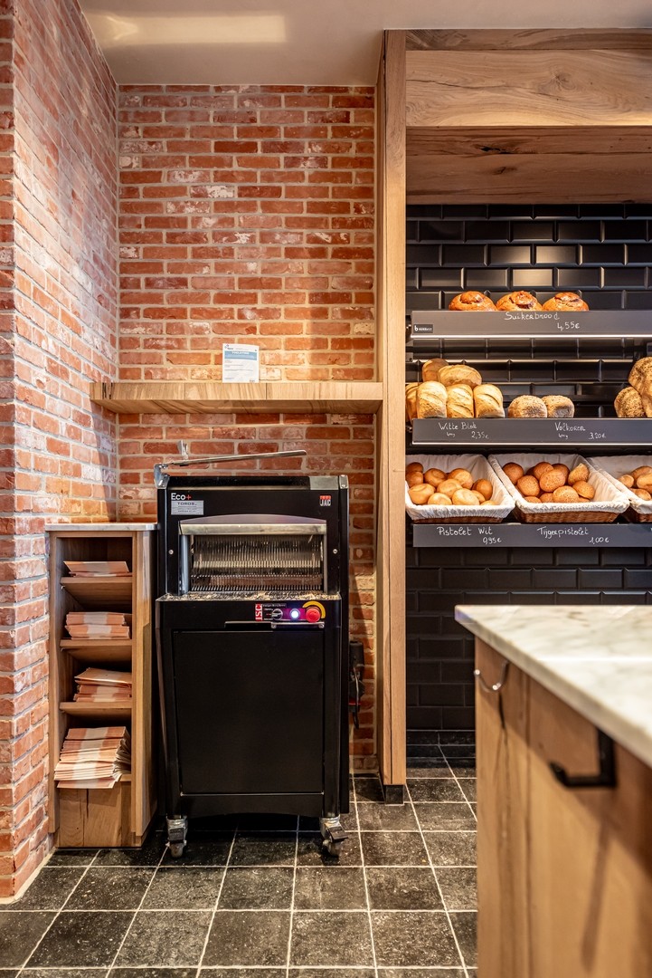 Lucas Express Bakery